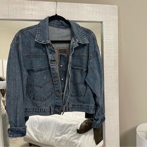 Cropped oversize denim jacket